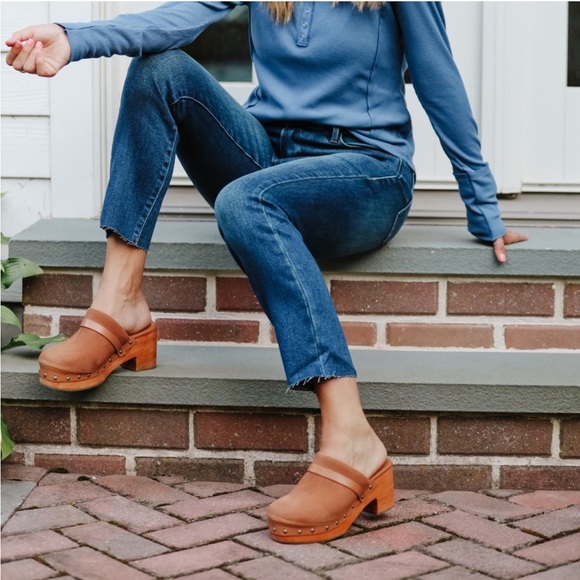 Free People Calabasas Clog In Brown Suede Size 40